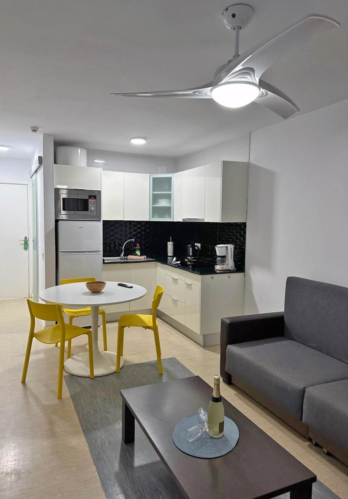 Apartamentos Portonovo Puerto Rico  Eksteriør bilde